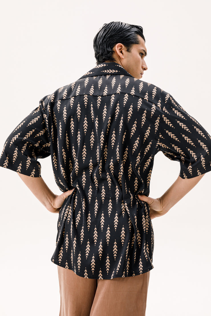 Anora Shortsleeve Shirt Black Printed